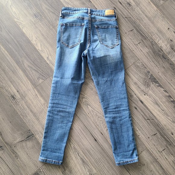 Embroidered High Waist Cropped Skinny Jeggings 000 - Picture 8 of 12